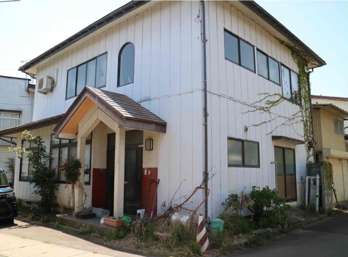 ⼭形県⻑井市四ツ⾕ 空き家