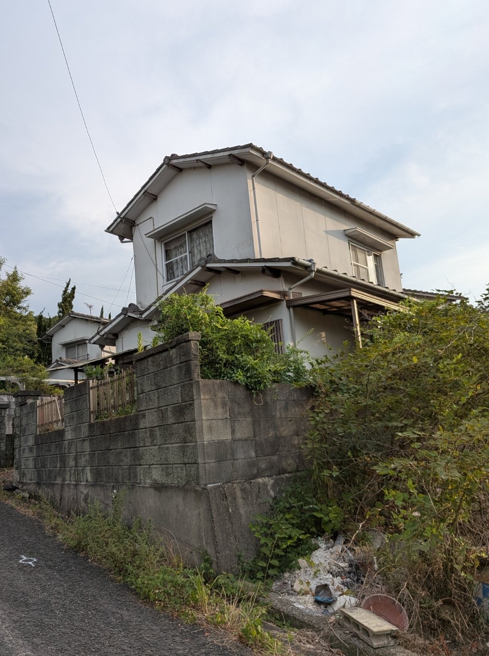 ⾹川県⾼松市⾹川町  空き家