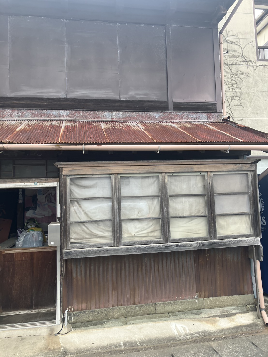 茨城県ひたちなか市湊中央