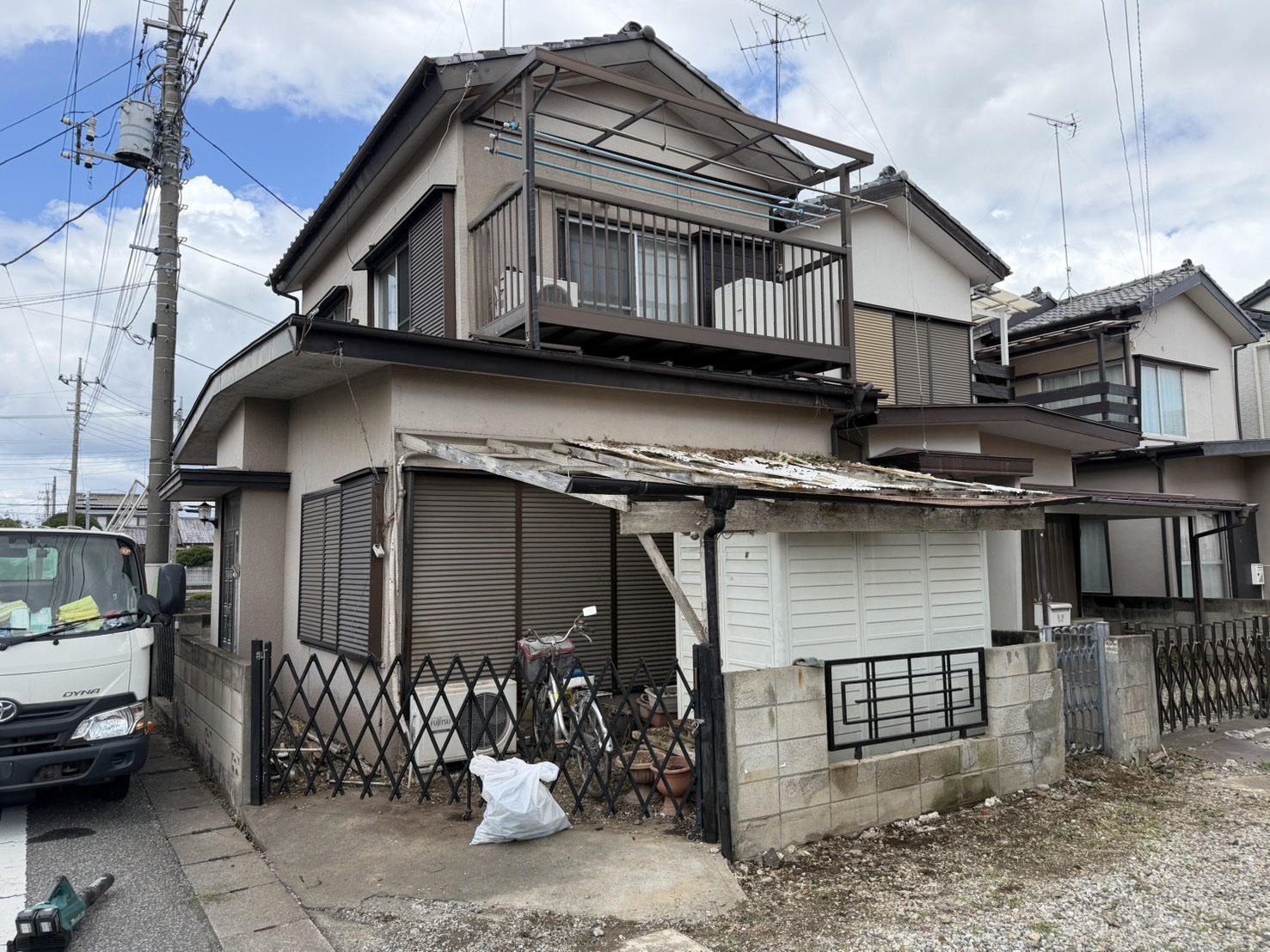 群⾺県館林市緑町